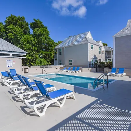 New! Villa Positano - Duval Square Condo, Pool, Hot Tub & Parking